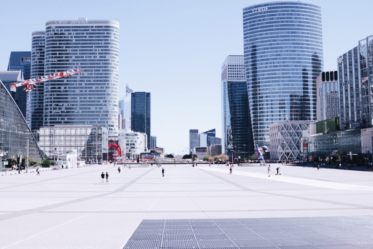 Gare De La Defense Grande Arche